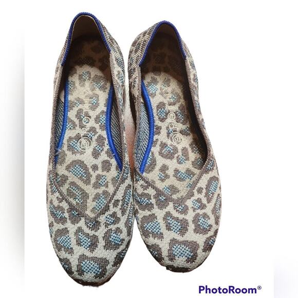 ROTHYS GRAY SPOTTED RETIRED FLATS SIZE 8